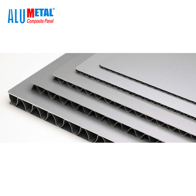 Le composé ondulé en aluminium de panneau du PE PVDF couvre 3mm le franc AA1100