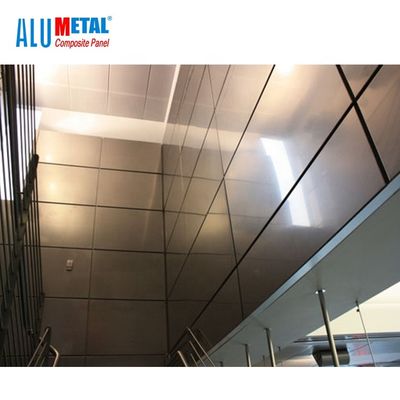 Les panneaux de revêtement composés en aluminium décoratifs de PE de 1000MM couvrent l'acier inoxydable 6mm FEVE