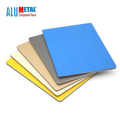 Le panneau composé en aluminium extérieur de PVDF a balayé le revêtement matériel extérieur 4mm