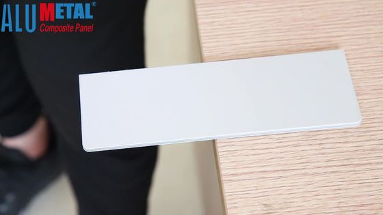 GV antibactérien de lumière composée en aluminium ignifuge extérieure du panneau 4MM de 1220MM ACM