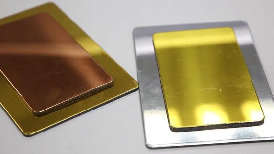 4mm anodisés 5086 feuille composée en aluminium de l'or 1570mm de panneau de miroir