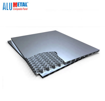 le plastique 0.5mm en aluminium de panneau de nid d'abeilles de 50mm couvre A2 non combustible