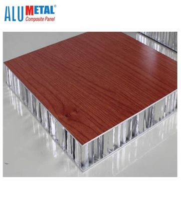 Panneaux composés en plastique en aluminium de nid d'abeilles de PVDF 4mm insonorisés 5052 1570mm