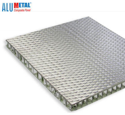 le panneau en aluminium 1250mm en plastique de nid d'abeilles de 10mm couvre le noyau de LDPE