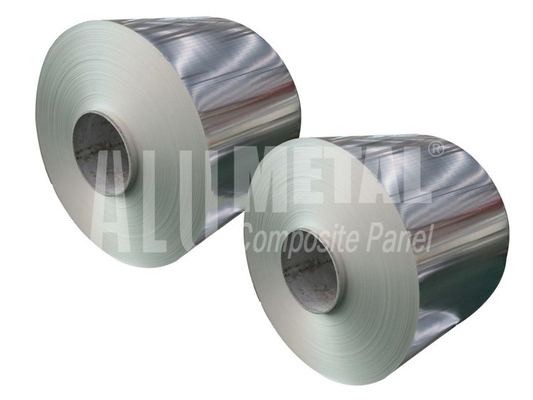 3003 a enduit la bobine d'une première couche de peinture en aluminium H112 de feuille poinçonnant 2200mm