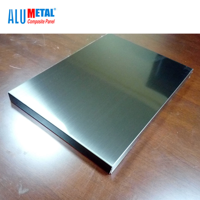 Le revêtement composé en aluminium en métal panneau les décorations ignifuges de façade