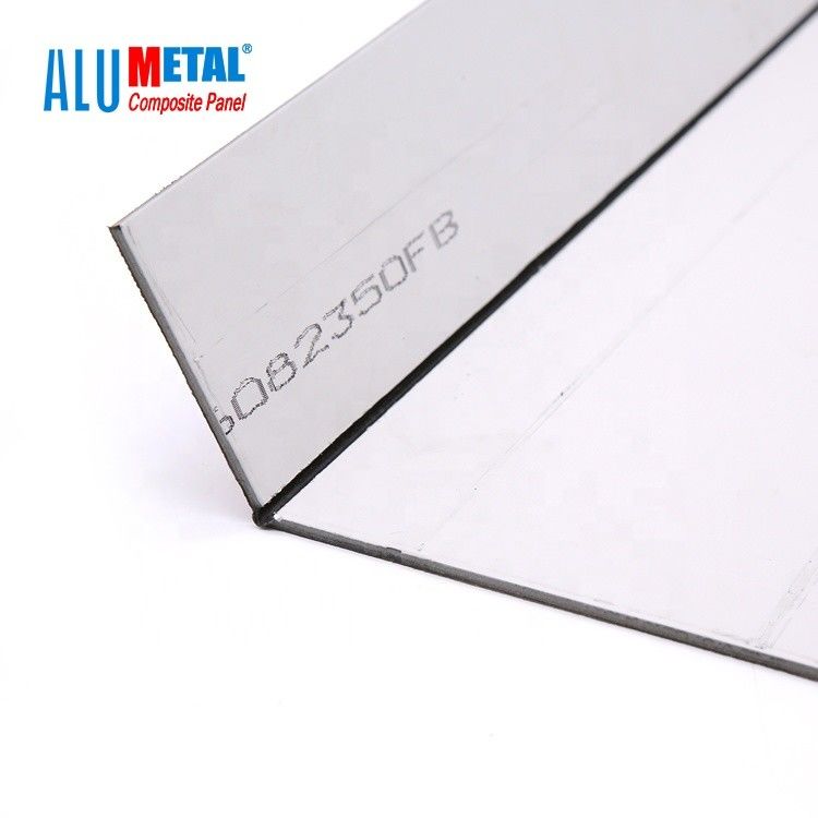 La feuille composée en aluminium de miroir du panneau ACP de Dibond 3mm PVDF a anodisé la surface pour la publicité