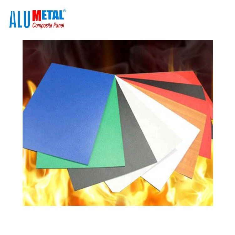 le mur rideau composé en aluminium ignifuge extérieur du panneau 1570mm de 3mm Acm colore le revêtement de FEVE