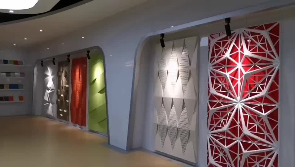 5mm Pvdf perforé ont peint la tôle décorative de feuille en aluminium 2600mm